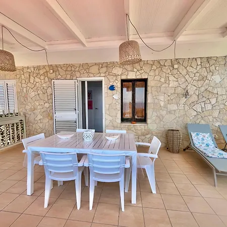 بيت للعطل La Casetta Di Marilena